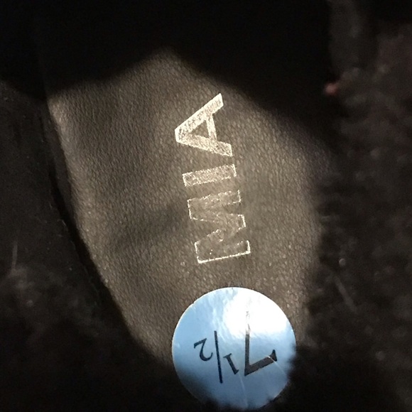 FREE PEOPLE MIA COMBAT STYLE BLACK LACE UP BOOTS WITH SIDE ZIPPER&FAUX FUR HEEL - Picture 7 of 10